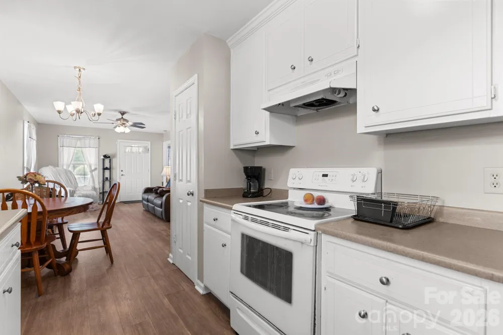 206 Oakland Avenue Greer, SC 29650