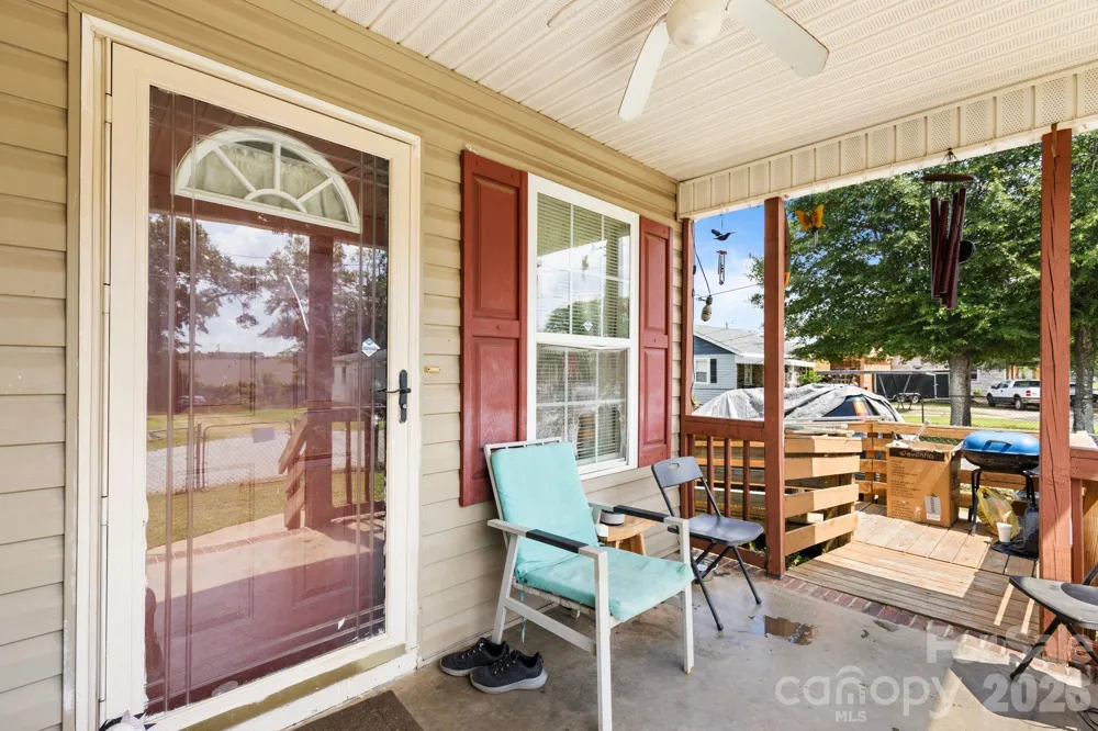 206 Oakland Avenue Greer, SC 29650