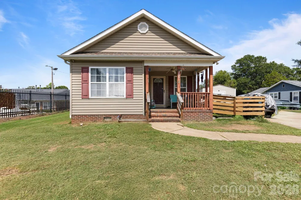 206 Oakland Avenue Greer, SC 29650