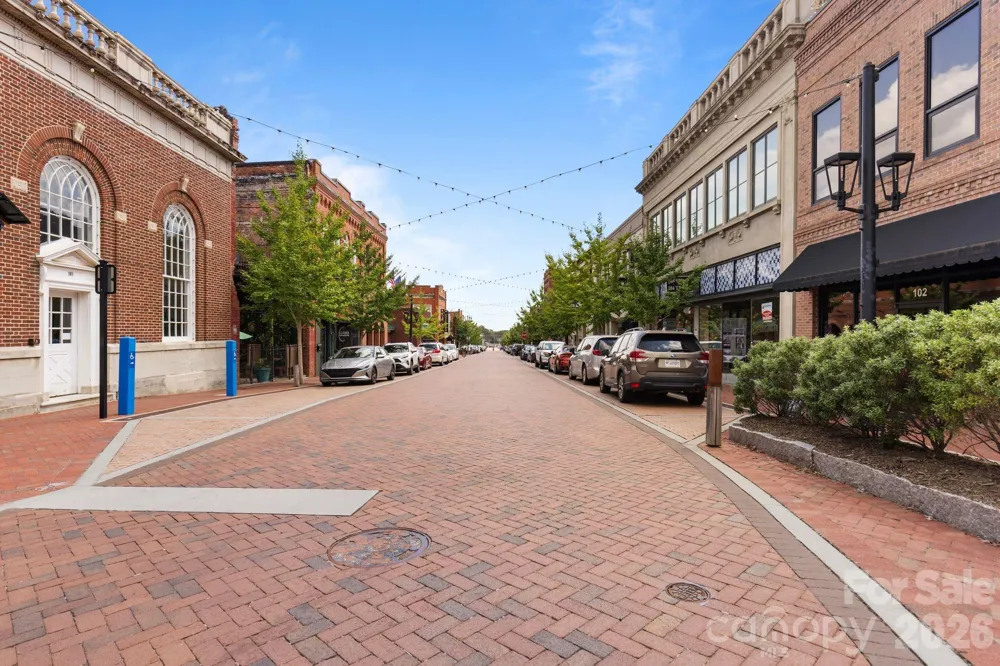 206 Oakland Avenue Greer, SC 29650