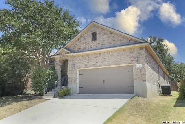 5718 Thunder Oaks San Antonio, TX 78261
