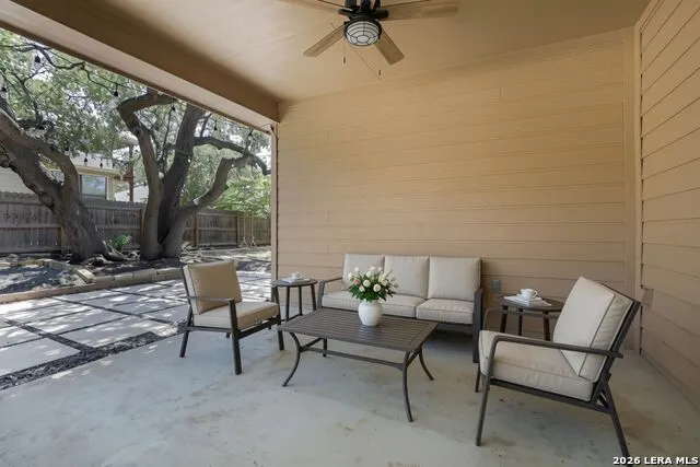 5718 Thunder Oaks San Antonio, TX 78261