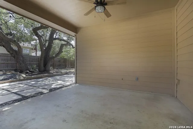 5718 Thunder Oaks San Antonio, TX 78261