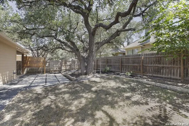 5718 Thunder Oaks San Antonio, TX 78261