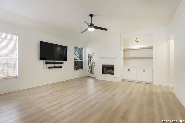 5718 Thunder Oaks San Antonio, TX 78261