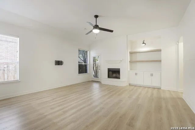 5718 Thunder Oaks San Antonio, TX 78261