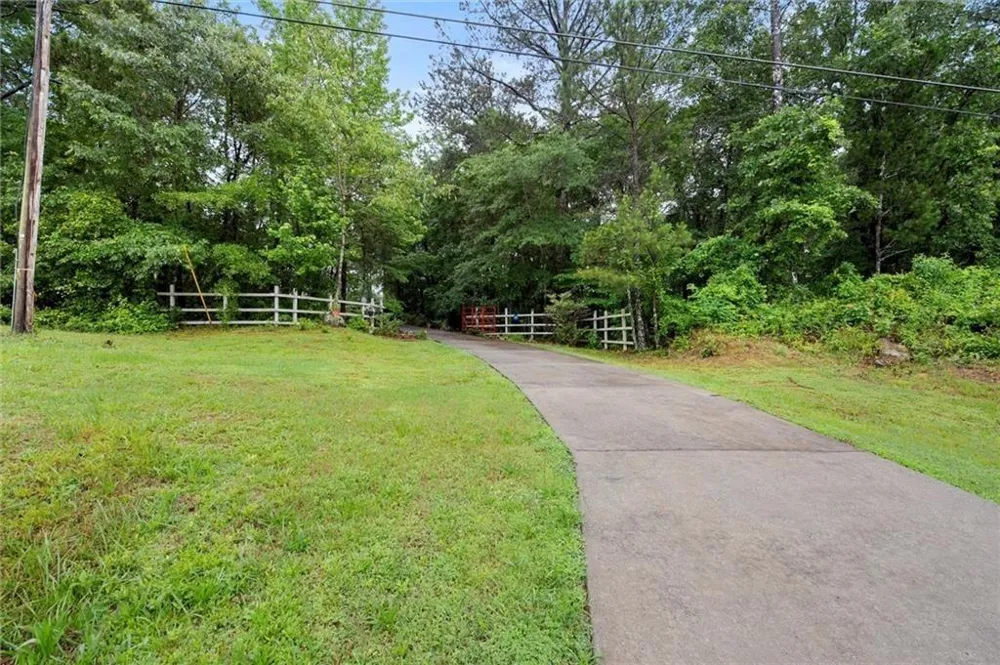 1368 Tommy Lee Cook Road Palmetto, GA 30268