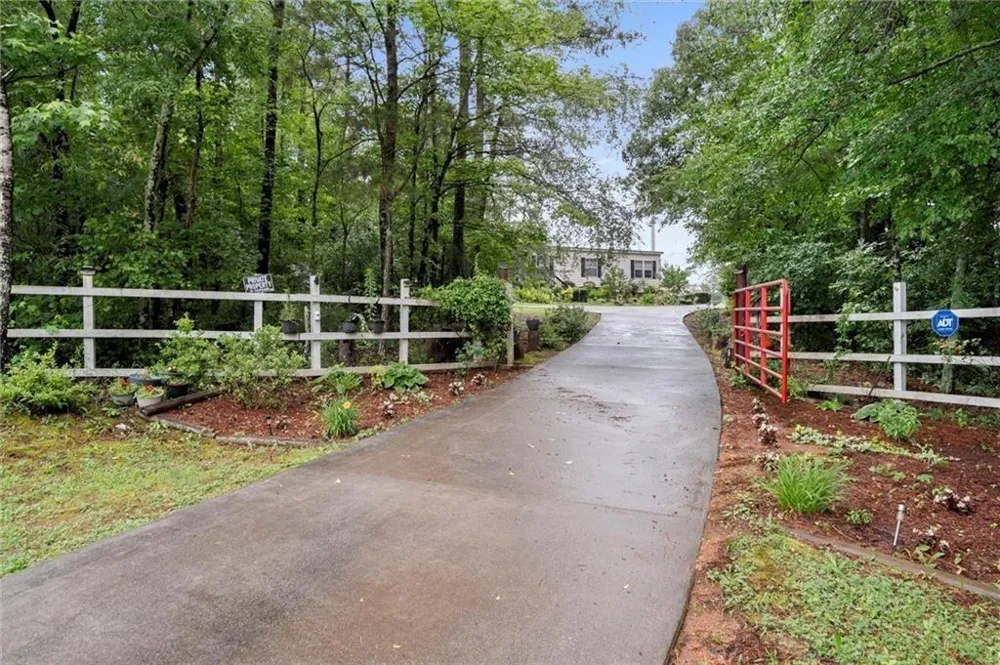 1368 Tommy Lee Cook Road Palmetto, GA 30268