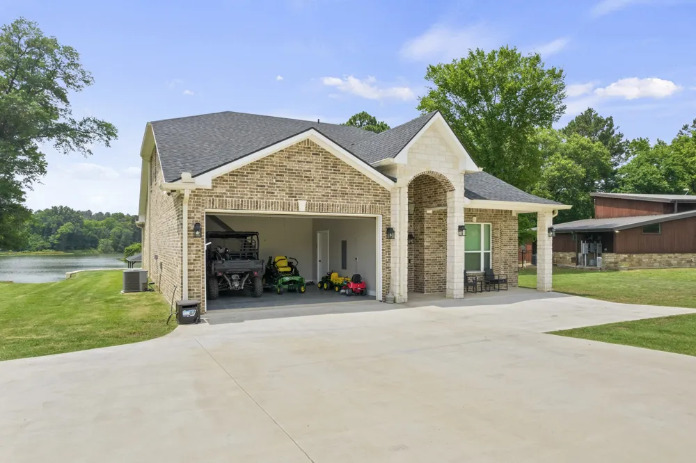 419 Lost Lake Trail Mt Pleasant, TX 75455
