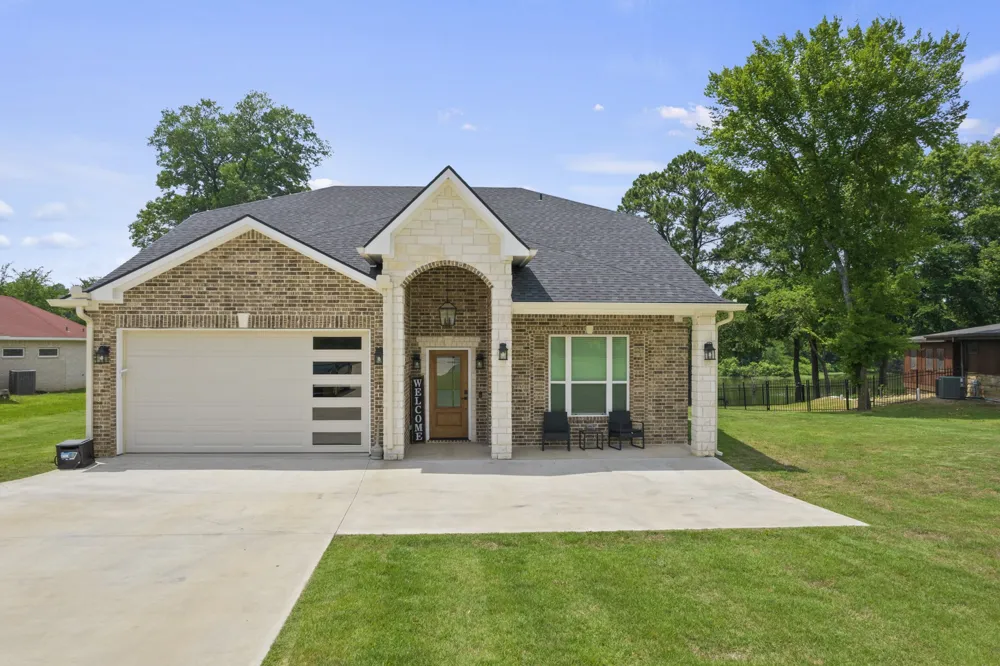 419 Lost Lake Trail Mt Pleasant, TX 75455