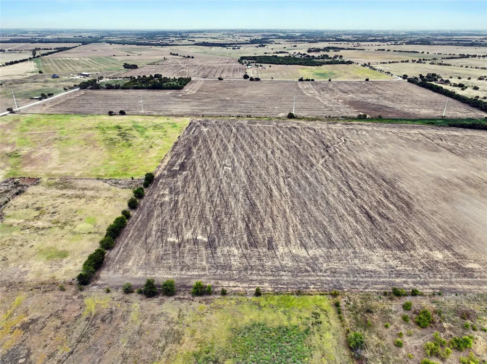 272 HCR-3106 Abbott, TX 76621