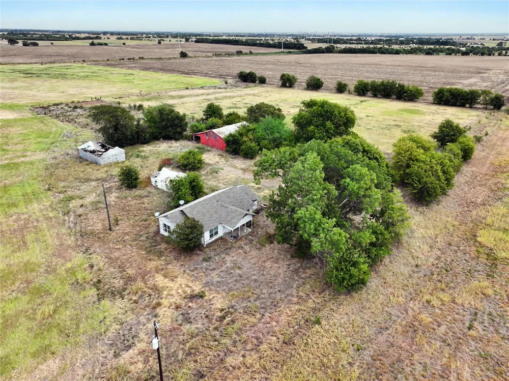 272 HCR-3106 Abbott, TX 76621