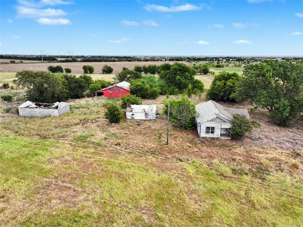 272 HCR-3106 Abbott, TX 76621