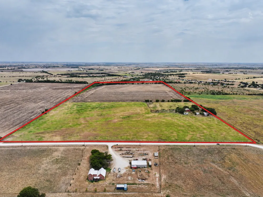 272 HCR-3106 Abbott, TX 76621