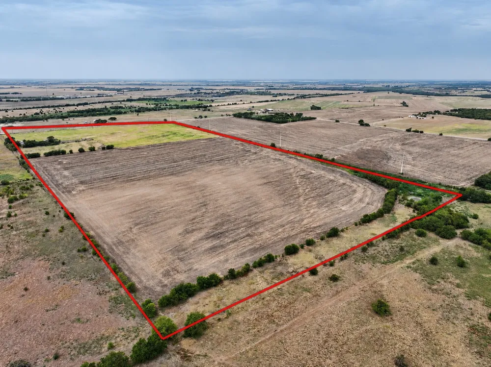 272 HCR-3106 Abbott, TX 76621