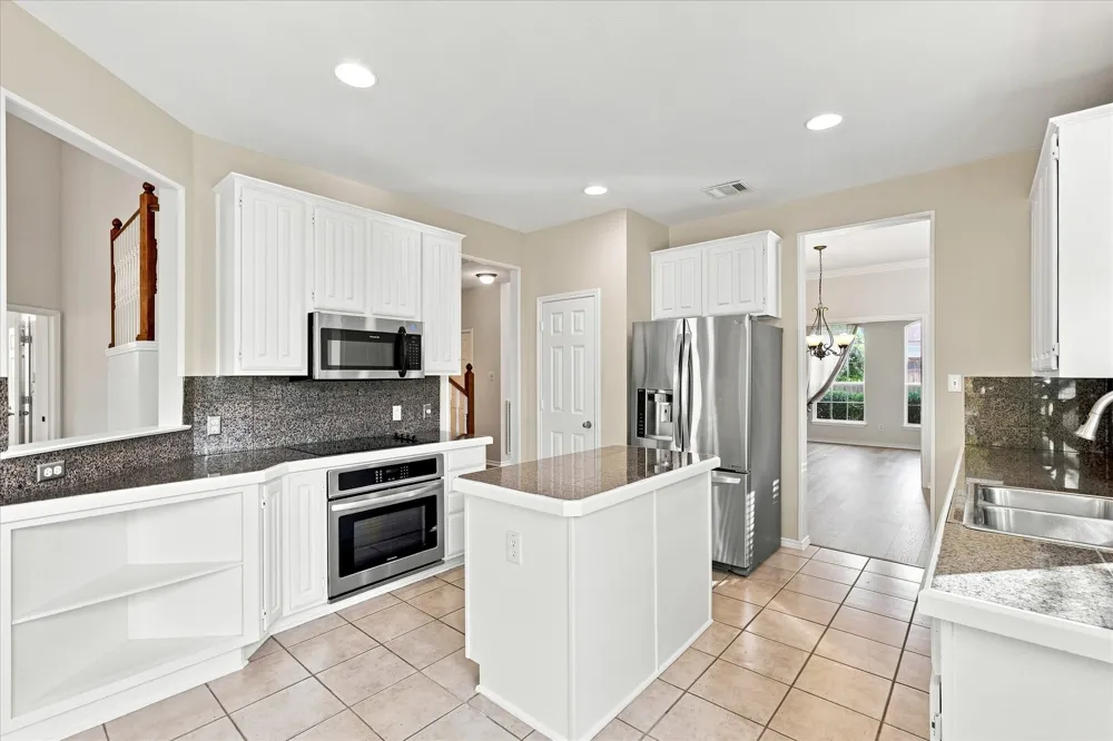 613 Bella Vista Drive Coppell, TX 75019
