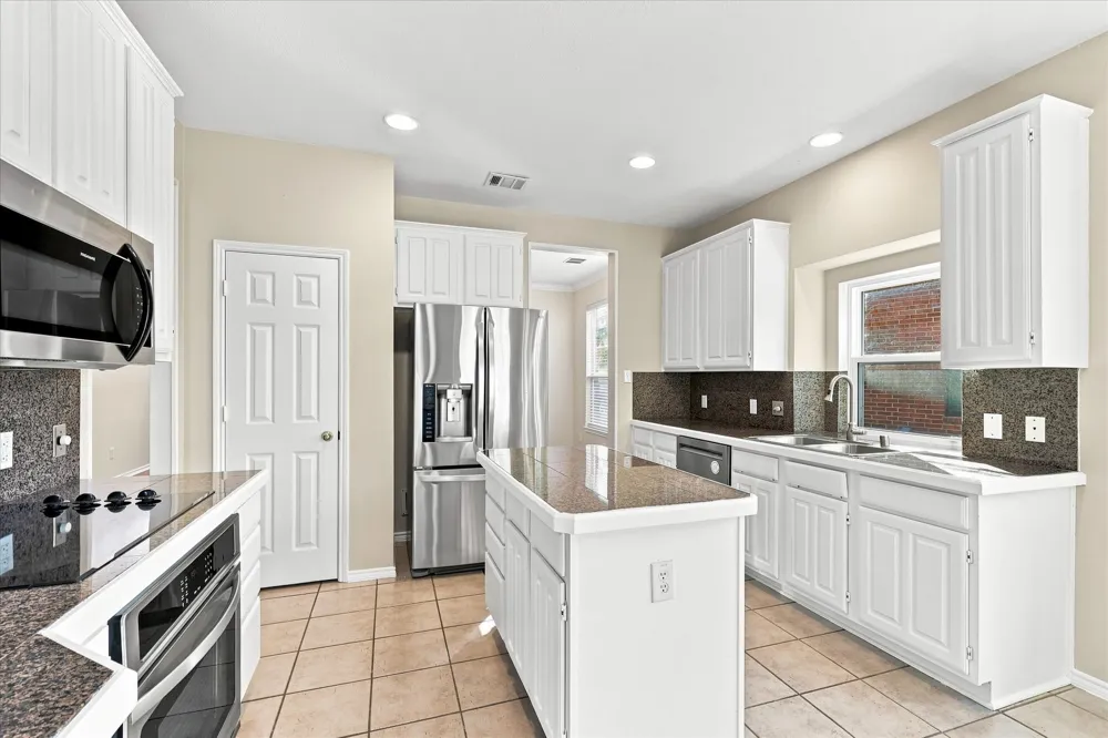 613 Bella Vista Drive Coppell, TX 75019