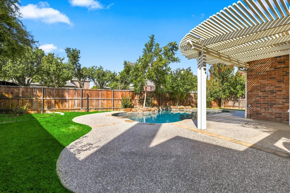 613 Bella Vista Drive Coppell, TX 75019