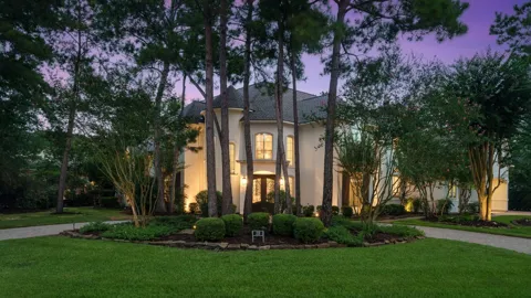 39 Palmiera Circle