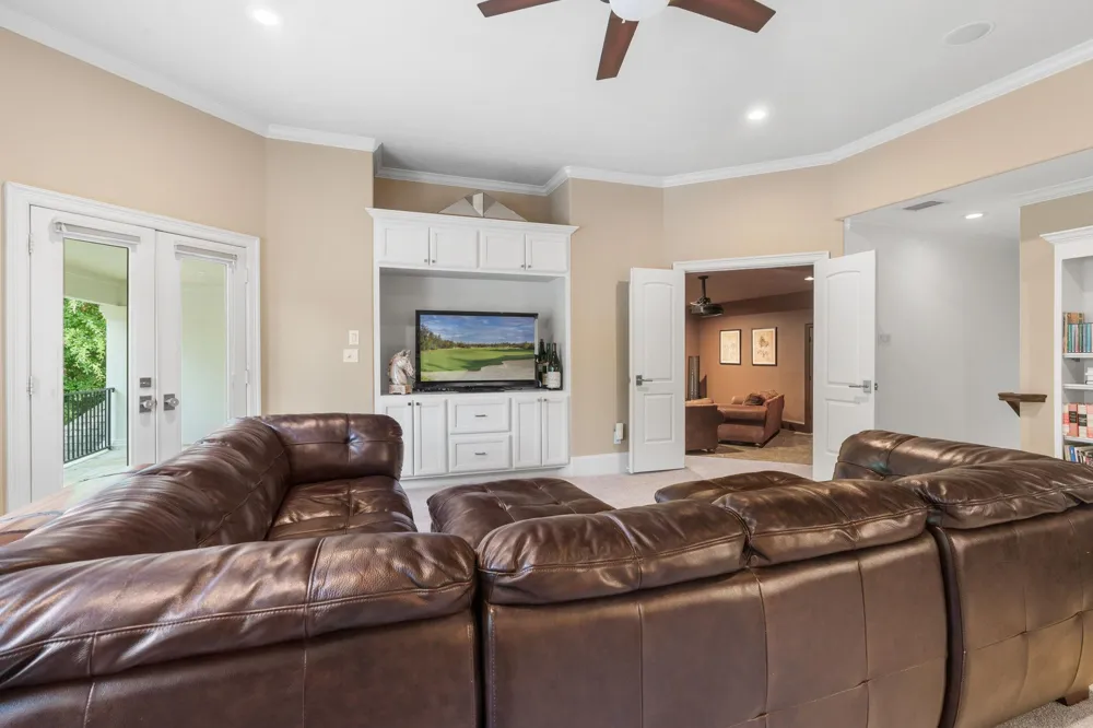 39 Palmiera Circle The Woodlands, TX 77382