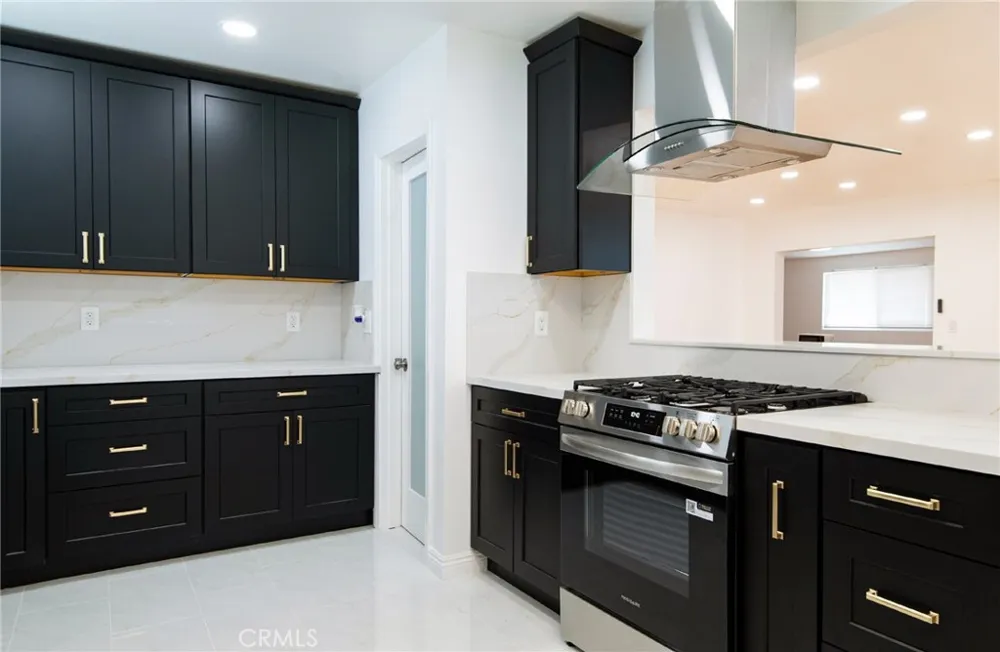 20408 Clarkdale Lakewood, CA 90715
