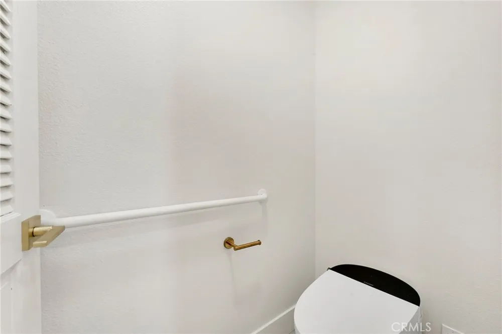 28404 Buena Vis Mission Viejo, CA 92692