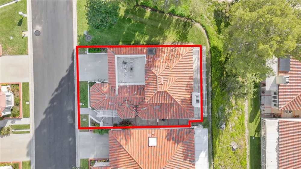 28404 Buena Vis Mission Viejo, CA 92692