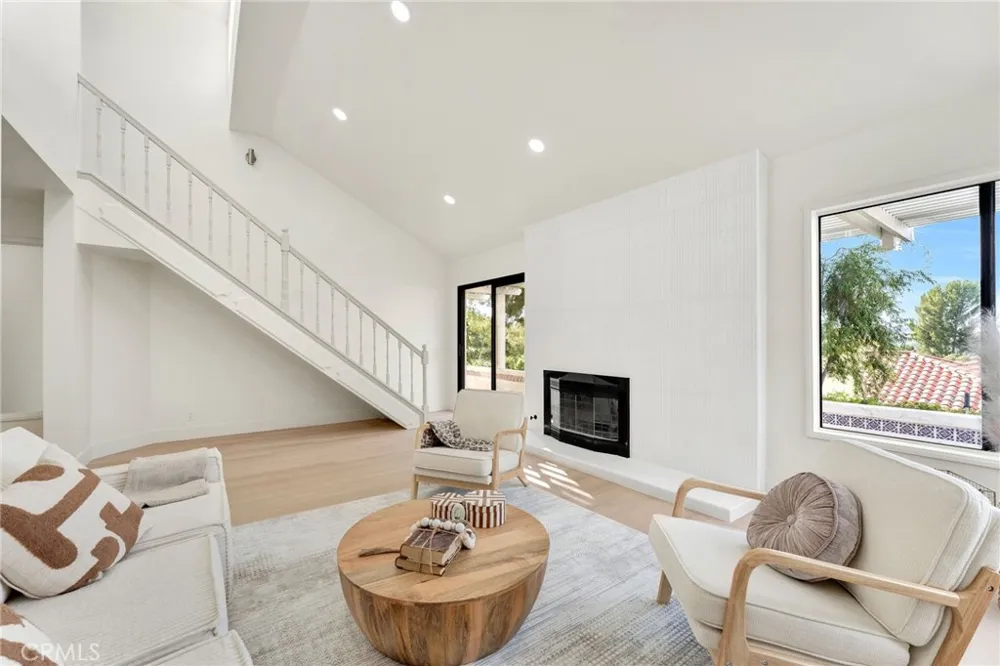 28404 Buena Vis Mission Viejo, CA 92692