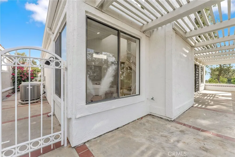 28404 Buena Vis Mission Viejo, CA 92692