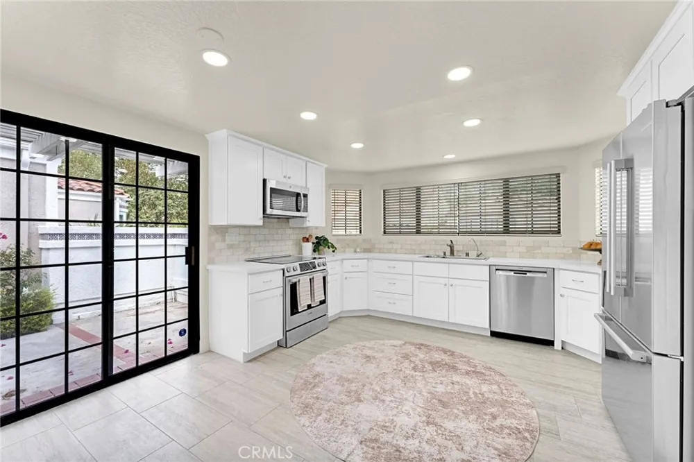 28404 Buena Vis Mission Viejo, CA 92692