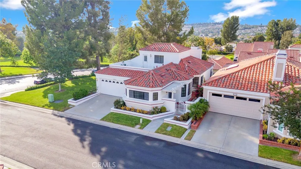 28404 Buena Vis Mission Viejo, CA 92692