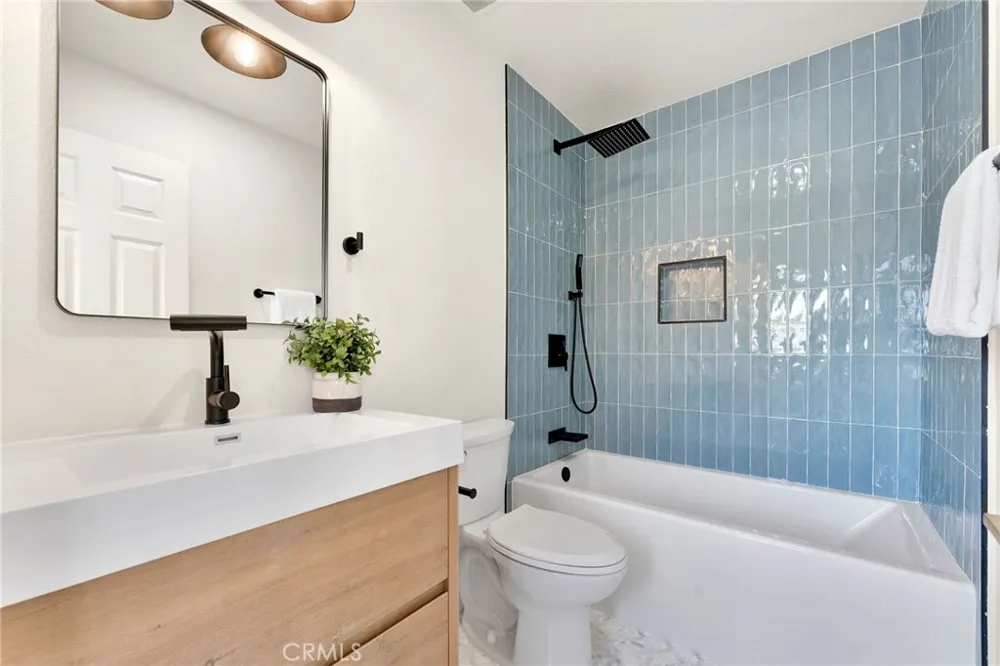 28404 Buena Vis Mission Viejo, CA 92692