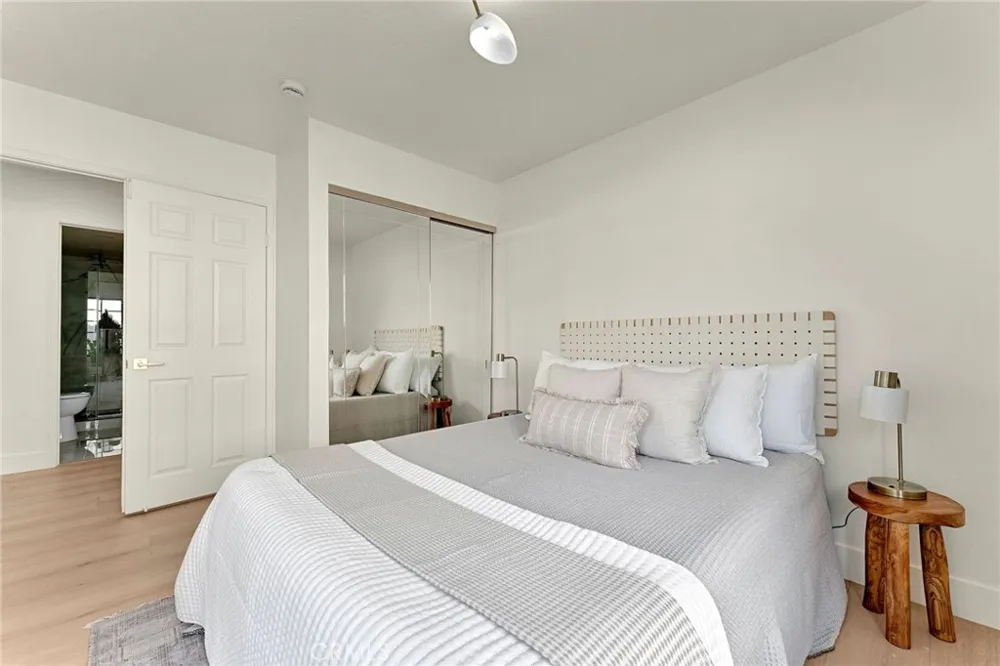 28404 Buena Vis Mission Viejo, CA 92692