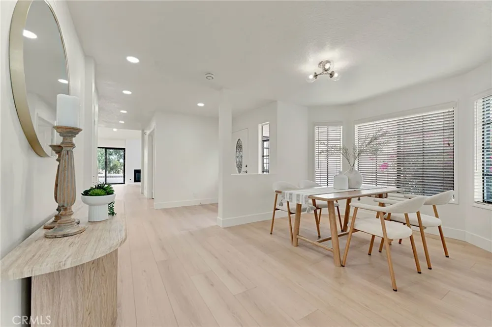 28404 Buena Vis Mission Viejo, CA 92692