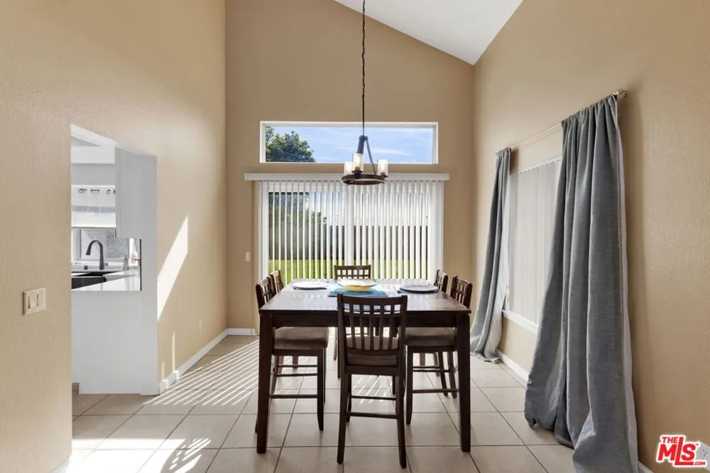 36442 Peridot Lane Palmdale, CA 93550