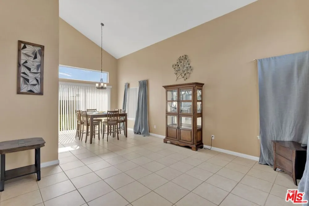 36442 Peridot Lane Palmdale, CA 93550