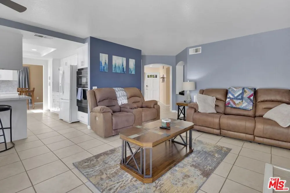 36442 Peridot Lane Palmdale, CA 93550