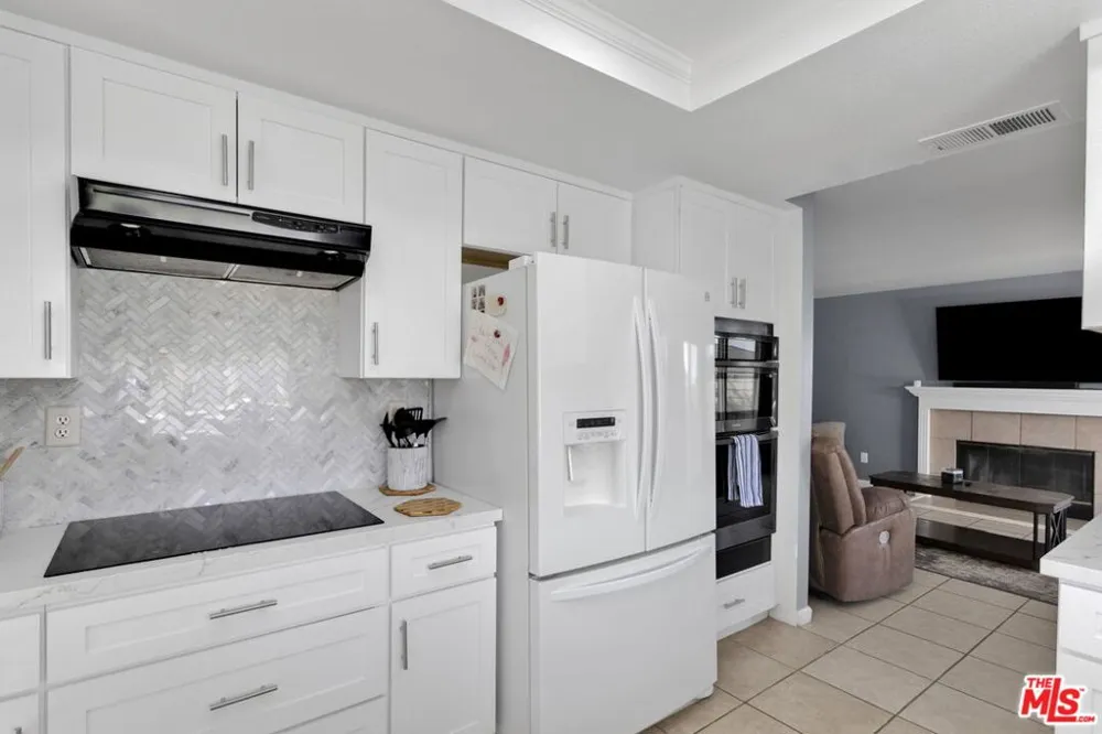 36442 Peridot Lane Palmdale, CA 93550