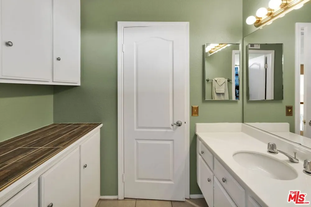 36442 Peridot Lane Palmdale, CA 93550