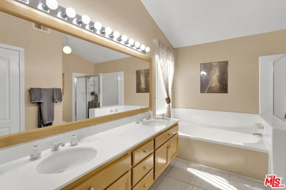 36442 Peridot Lane Palmdale, CA 93550