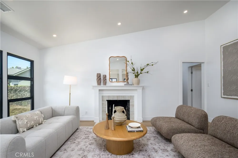 8029 Griffith Whittier, CA 90602