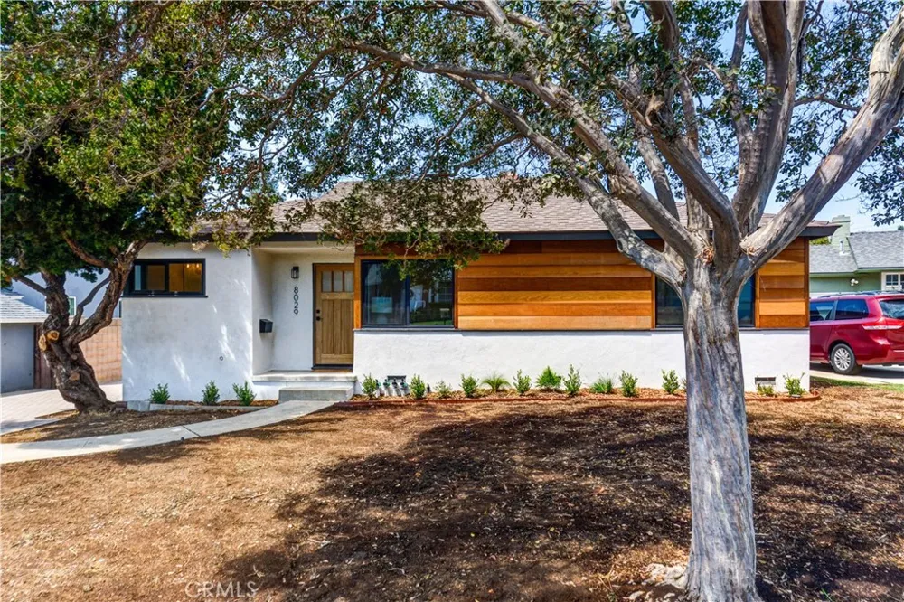 8029 Griffith Whittier, CA 90602