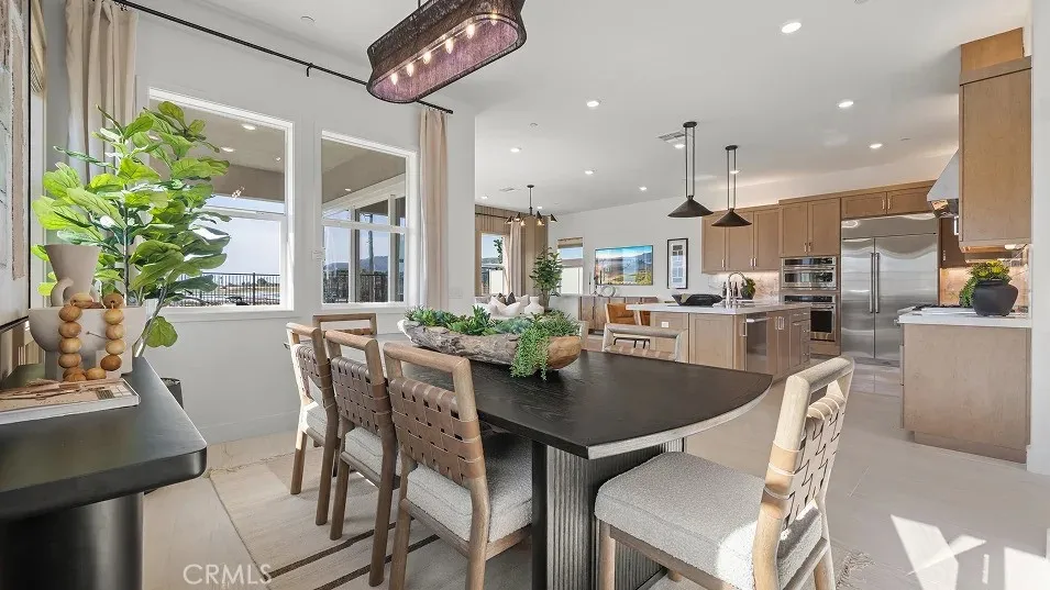 613 Eureka Drive Santa Paula, CA 93060