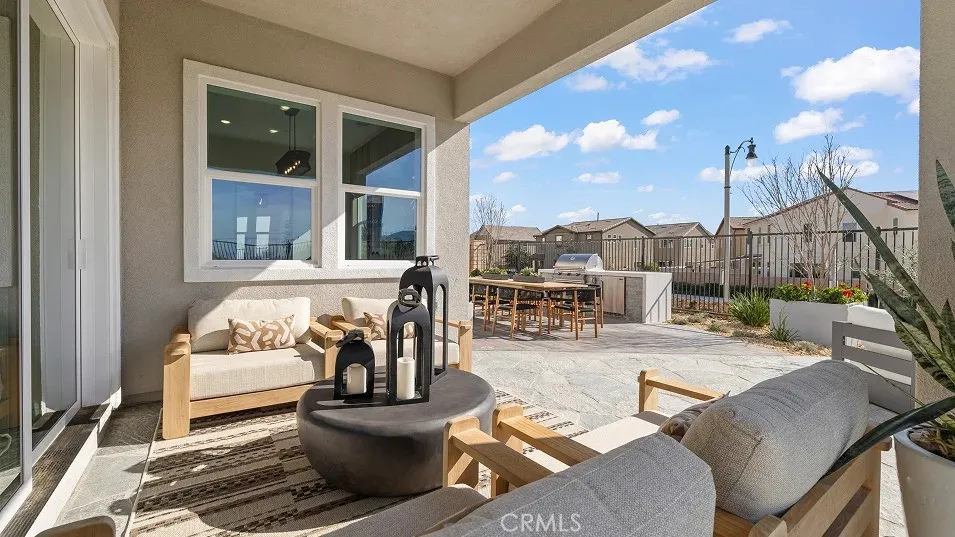 613 Eureka Drive Santa Paula, CA 93060