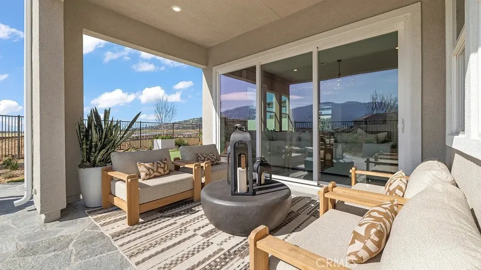 613 Eureka Drive Santa Paula, CA 93060