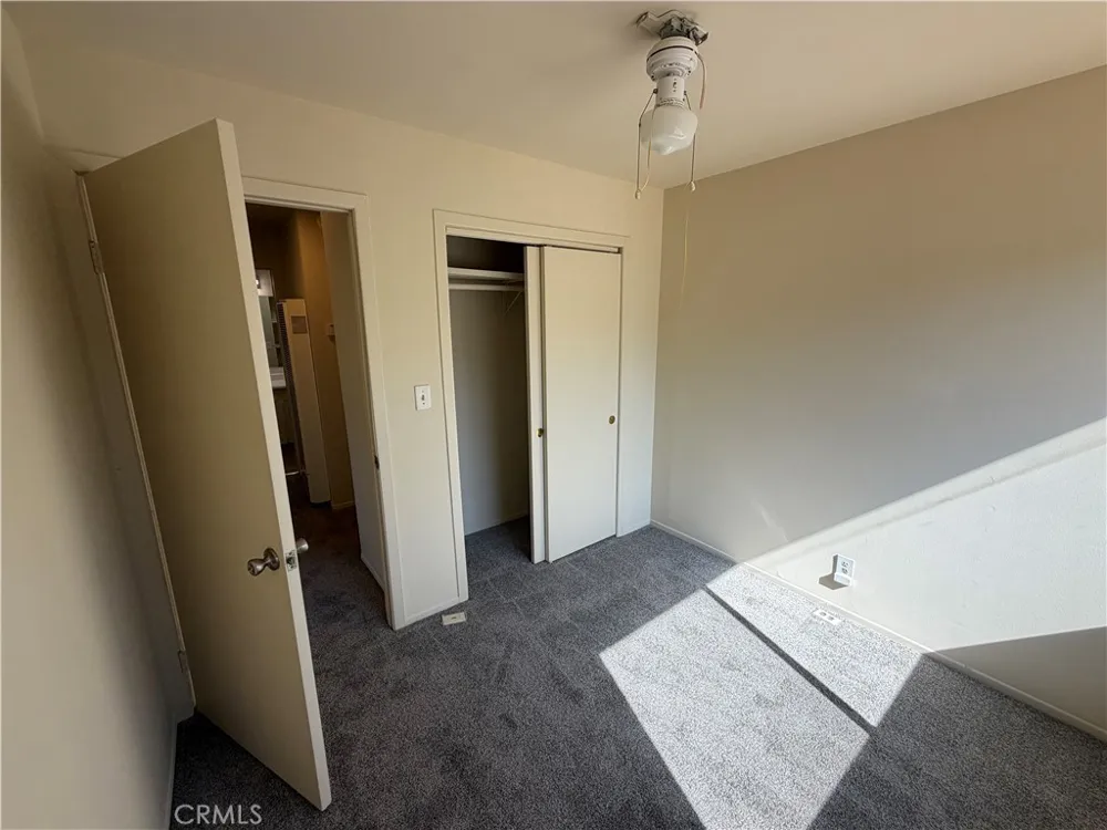 2053 Garfield Pasadena, CA 91104