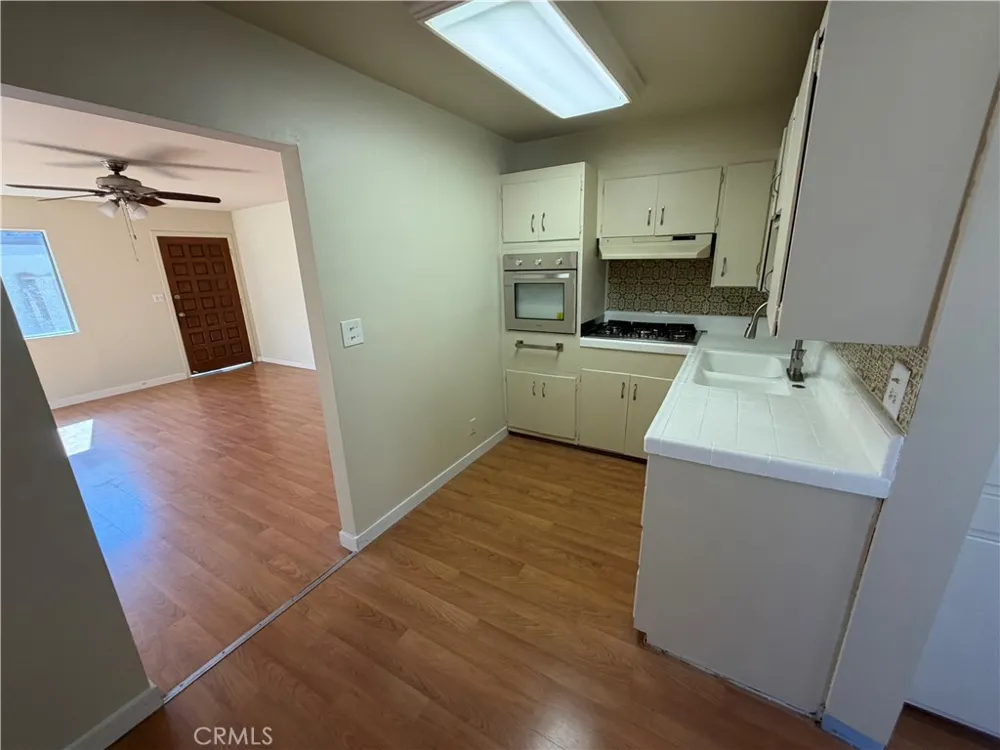2053 Garfield Pasadena, CA 91104