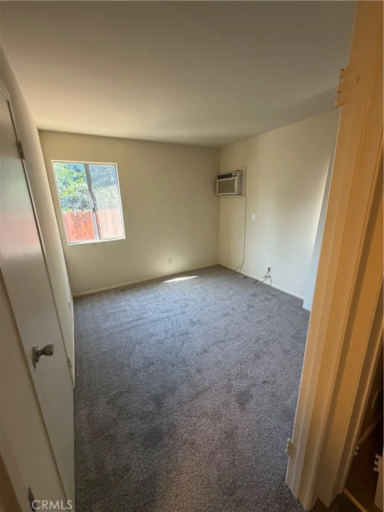 2053 Garfield Pasadena, CA 91104