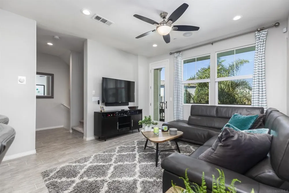 502 Shorebird Way Imperial Beach, CA 91932