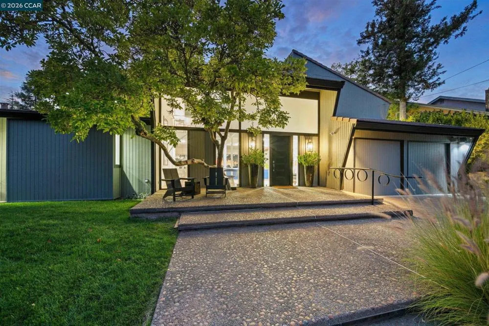 65 Bates Blvd Orinda, CA 94563